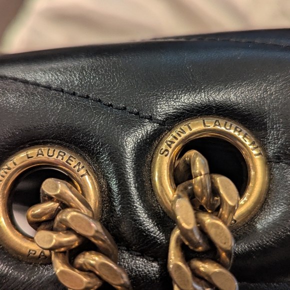 Yves Saint Laurent Large LouLou Matelassé Leather Shoulder Bag - Picture 5 of 8